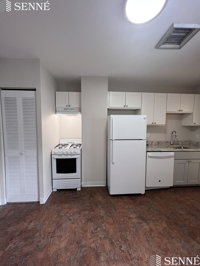 782 Main St, Unit 8 in Cambridge, MA - Building Photo - Building Photo