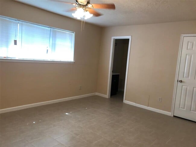 property at 1306 Wildgrove Dr