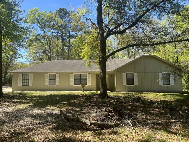 1381 Talmadge Rd in Allenhurst, GA - Building Photo - Building Photo