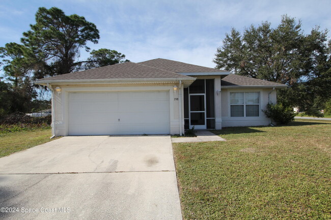 798 Bryant Rd in Palm Bay, FL - Building Photo - Building Photo