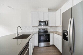 833 Paul Quinn St in Houston, TX - Building Photo - Building Photo