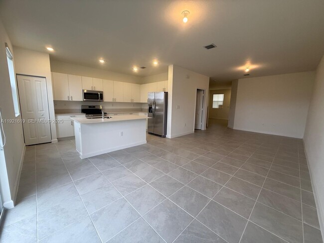 property at 2746 SE 24th Terrace