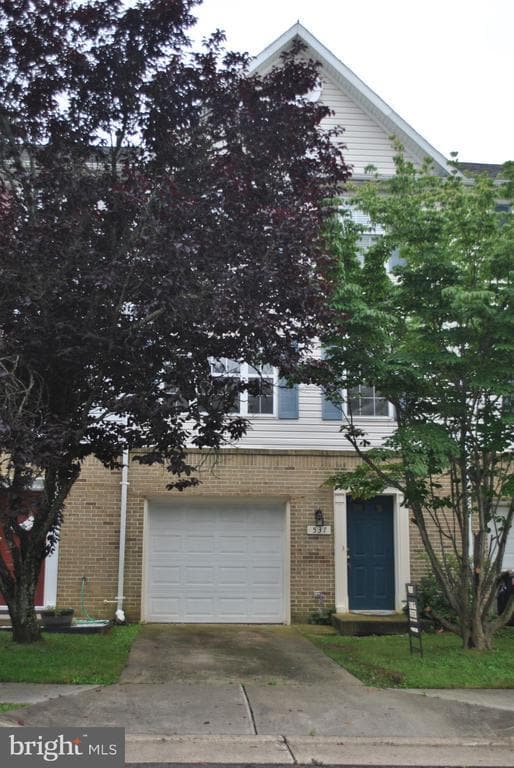 property at 537 Highland Towne Ln