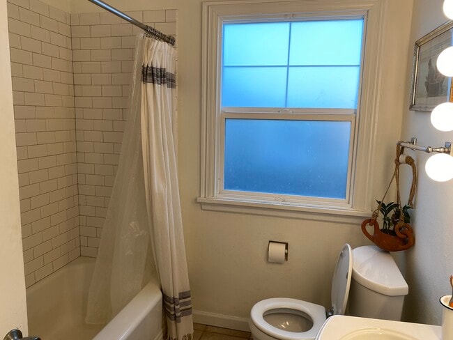 property at 7216 N McKenna Ave