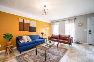 1283 Sweet Pine Dr in Norcross, GA - Building Photo - Building Photo