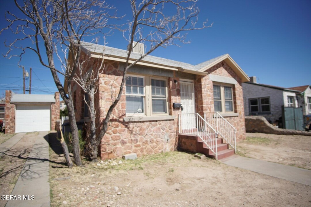 3815 Mountain in El Paso, TX - Building Photo