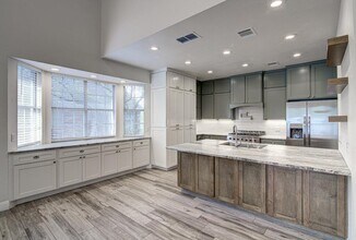 6203 Spicebrush Cove in Austin, TX - Building Photo - Building Photo