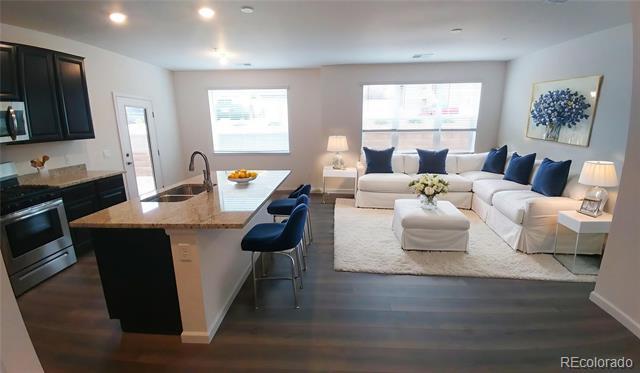 4569 Copeland Lp in Littleton, CO - Foto de edificio