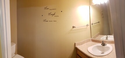 2717 Pineview Dr, Unit B in Valdosta, GA - Building Photo - Building Photo