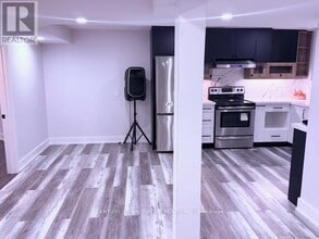 873 William Lee Ave in Oshawa, ON - Building Photo - Building Photo