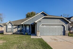 12215 White River Dr in Tomball, TX - Building Photo