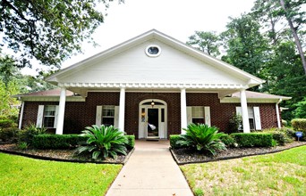 301 Forest Ln in Huntsville, TX - Building Photo - Building Photo