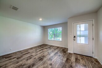 4402 Chalk Flats in San Antonio, TX - Building Photo - Building Photo