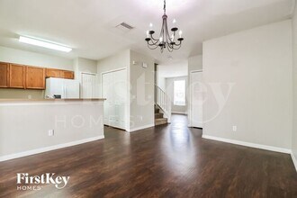 1251 Charlesworth Dr in Wesley Chapel, FL - Building Photo - Building Photo