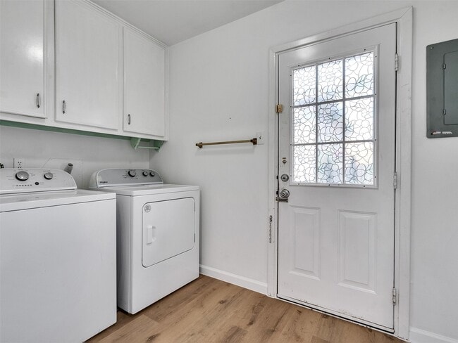 property at 418 Oakhill Dr