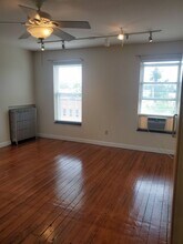 713 W 33rd St in Baltimore, MD - Building Photo - Building Photo