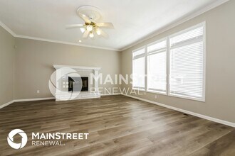 4811 Lone Elm in Shawnee, KS - Building Photo - Building Photo