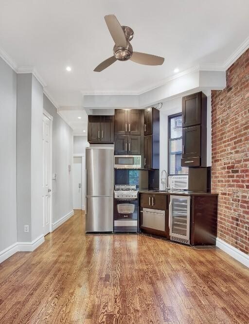 246 Mott St, Unit 10 in New York, NY - Building Photo - Building Photo