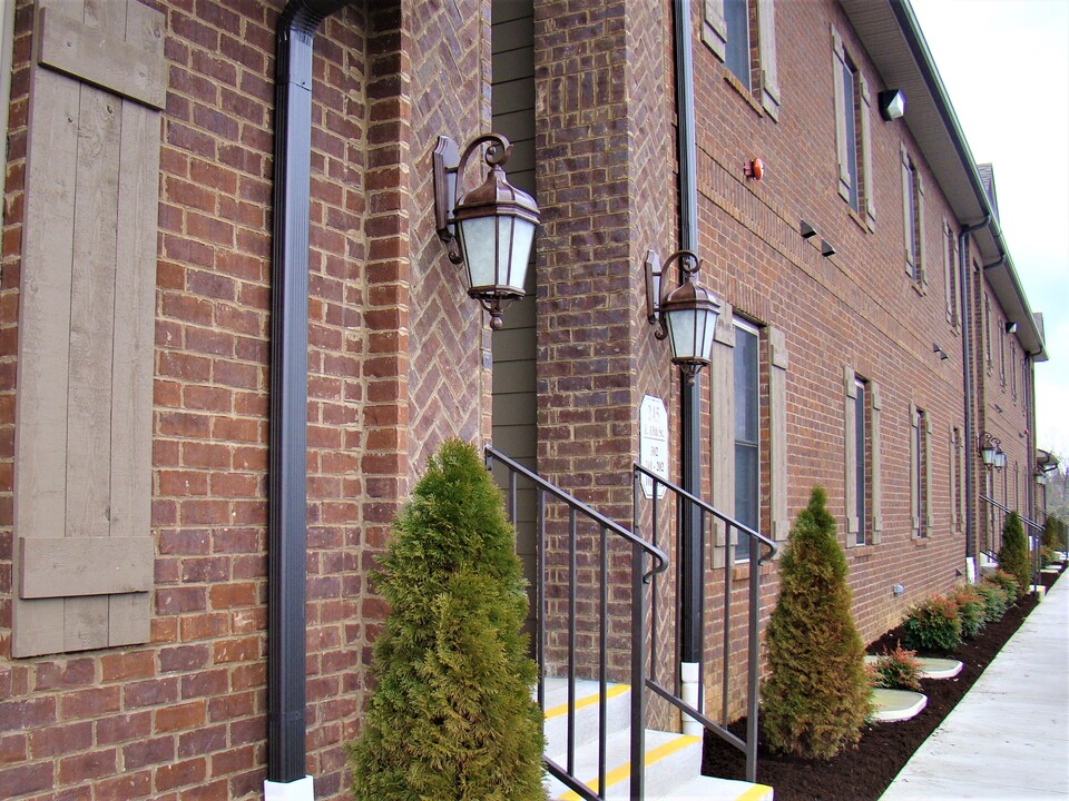 Eagle Village in Cookeville, TN - Building Photo