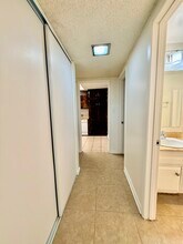 4475 Jurupa Ave, Unit APT D in Riverside, CA - Foto de edificio - Building Photo