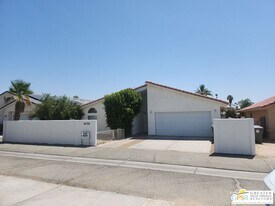 29705 Avenida La Paz in Cathedral City, CA - Building Photo