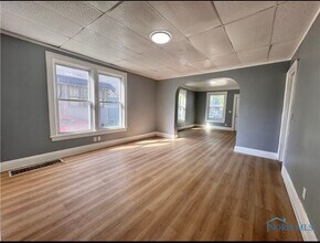 949 Forsythe St in Toledo, OH - Building Photo - Building Photo