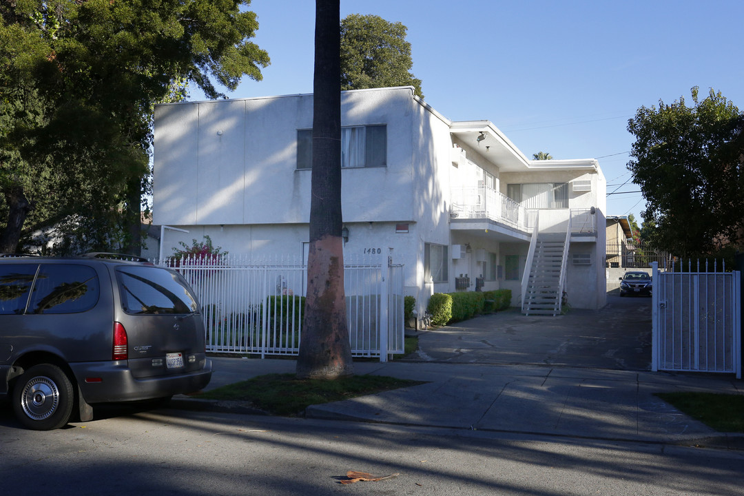 14805 Erwin St in Van Nuys, CA - Building Photo