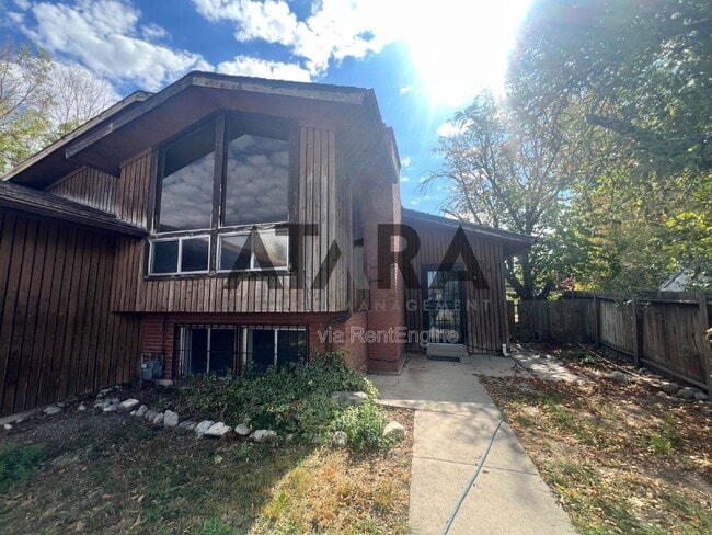 property at 270 Country Club Dr
