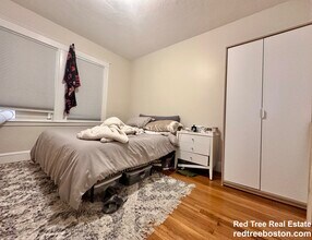 17 Linden St, Unit 2-bed 1-b in Northampton, MA - Building Photo - Building Photo