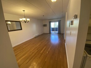 179 Presidents Ln, Unit 4M in Quincy, MA - Building Photo - Building Photo