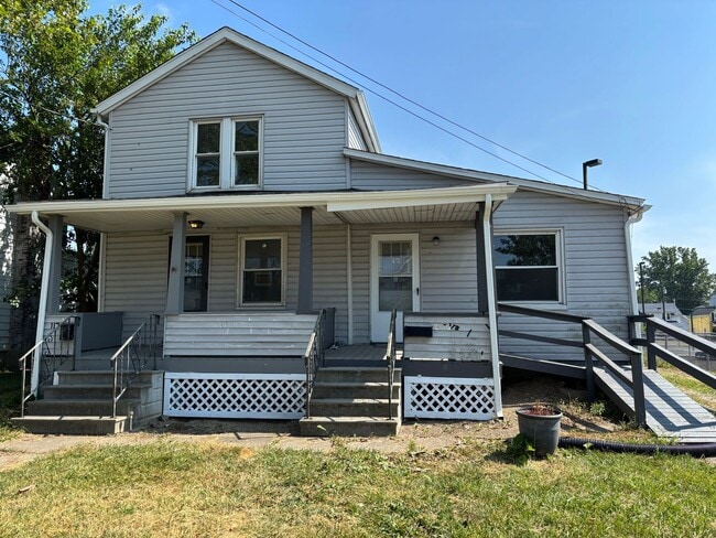 117-117-117-112 W 30th St in Lorain, OH - Building Photo - Building Photo