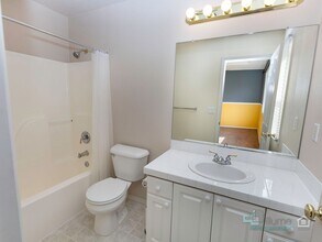 14736 NW Benny Dr in Portland, OR - Building Photo - Building Photo
