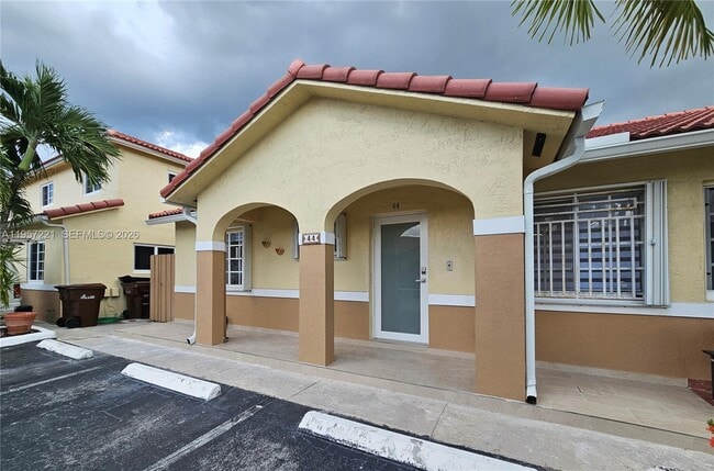 7191 W 24th Ave in Hialeah, FL - Building Photo - Building Photo