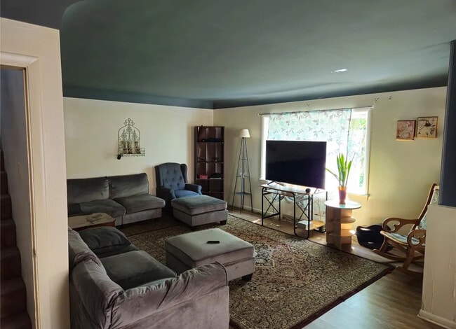 508 E 9th St, Unit 1