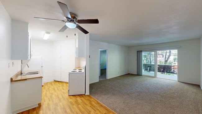 property at 1821 Lincoln Ave