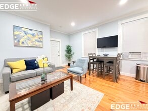 20 Chester St, Unit 1 in Boston, MA - Foto de edificio - Building Photo