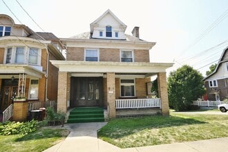 201 Giffin Ave, Unit 1 in Pittsburgh, PA - Foto de edificio - Building Photo