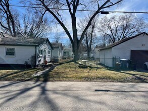 19997 Negaunee in Redford Township, MI - Building Photo - Building Photo