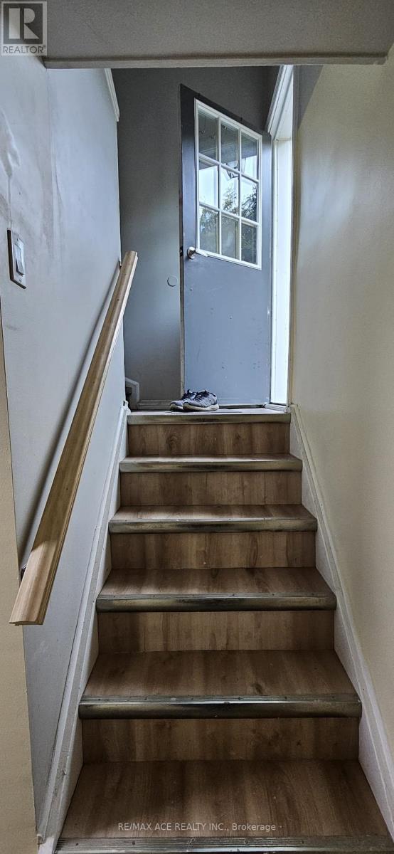 2 Botany Hill Rd in Toronto, ON - Building Photo - Building Photo