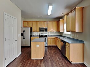 5711 Falkirk Ln in Matthews, NC - Building Photo - Building Photo