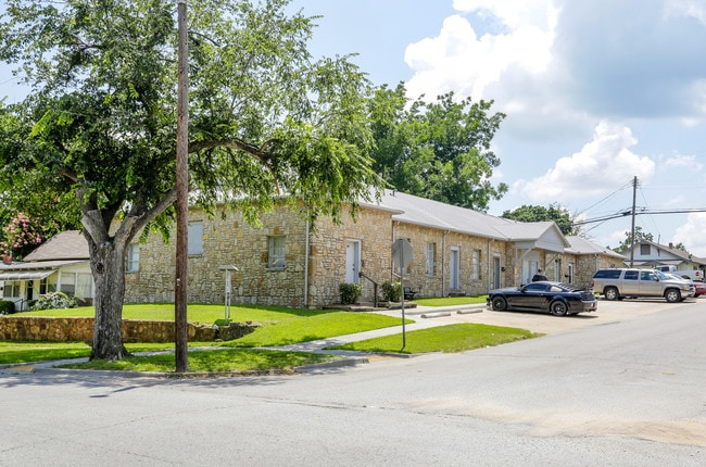 Grey Stone Apartments in Sand Springs, OK - Foto de edificio - Building Photo