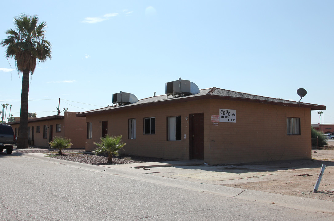 Indian Palms in Phoenix, AZ - Building Photo