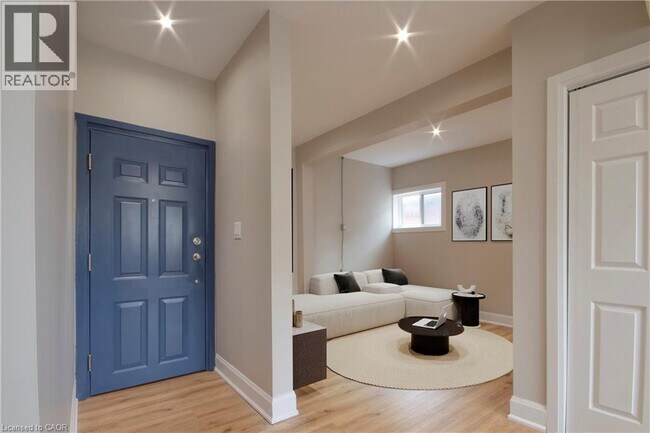 540 King St E in Hamilton, ON - Building Photo - Building Photo