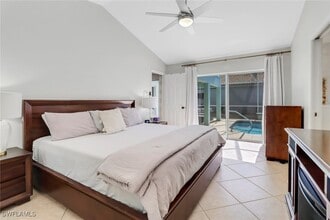 1145 Jardin Dr in Naples, FL - Building Photo - Building Photo