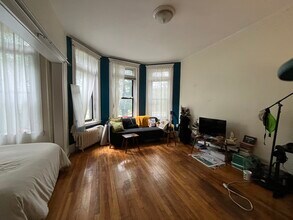 376 Riverway, Unit 12 in Boston, MA - Building Photo - Building Photo