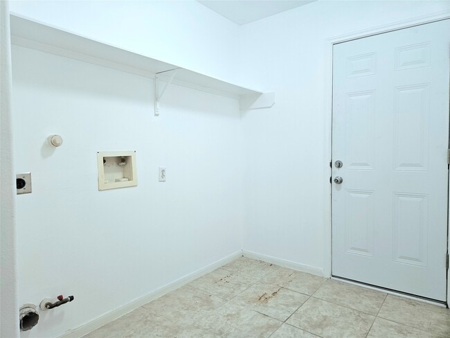 property at 8827 Windfern Trace Dr