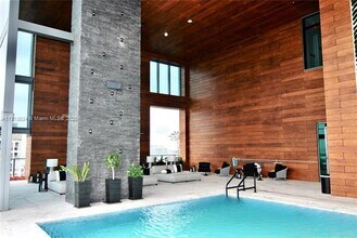 1451 Brickell Ave, Unit 2103 in Miami, FL - Building Photo - Building Photo