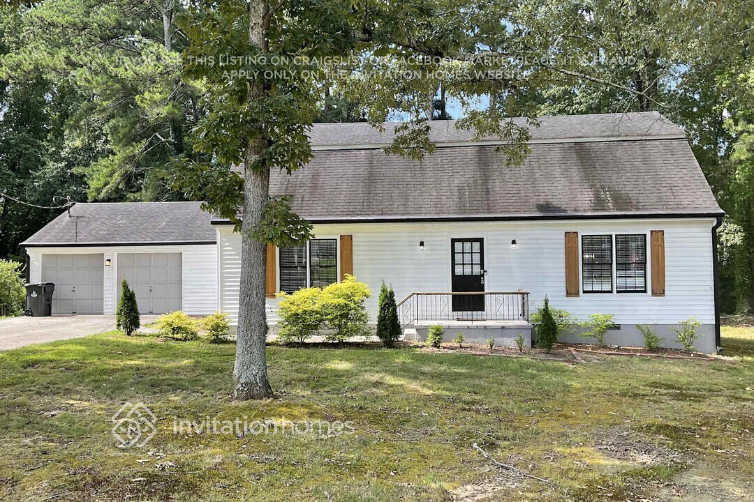 5041 Edinburgh Terrace in Acworth, GA - Building Photo