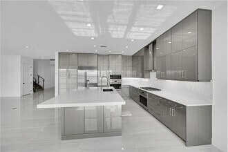 9979 Migration Pt in Palm Beach Gardens, FL - Foto de edificio - Building Photo