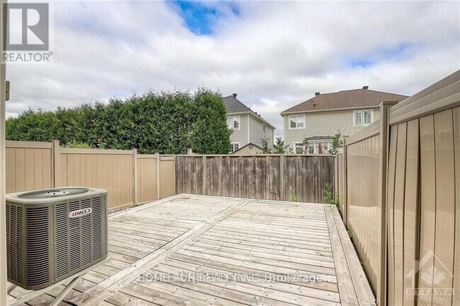 504 Rannoch Private in Ottawa, ON - Building Photo - Building Photo